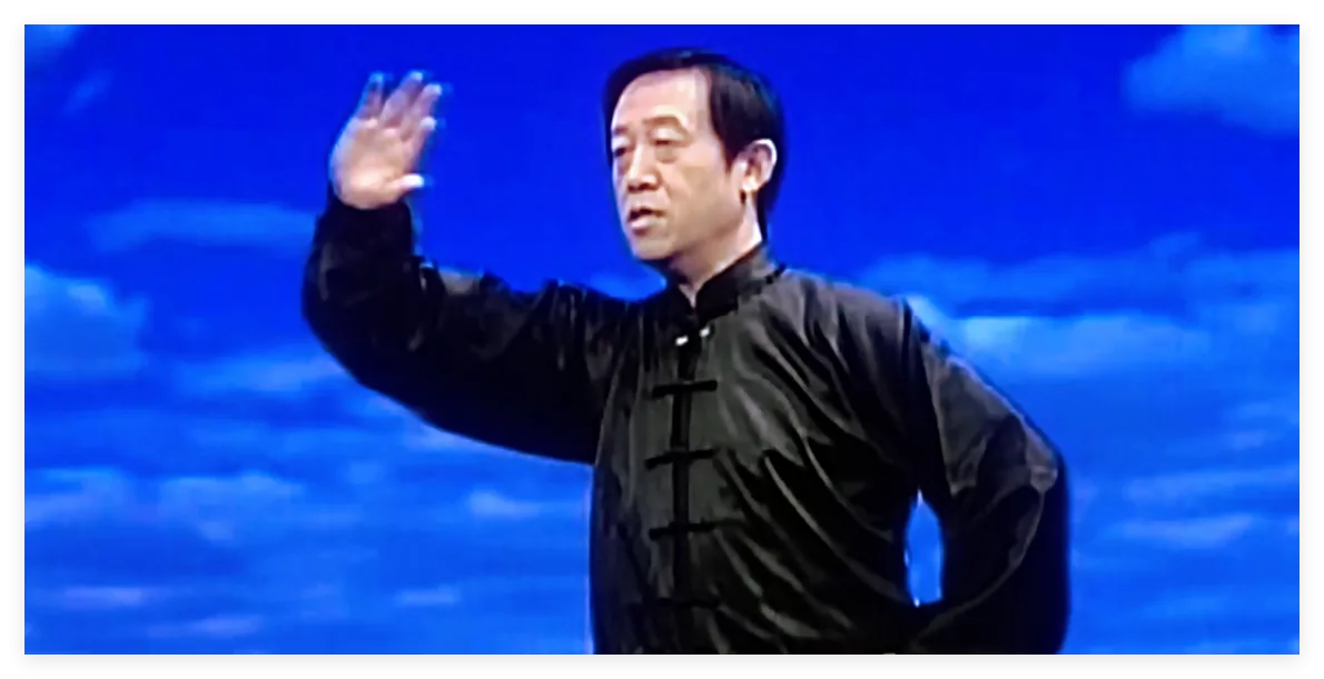 8-Minute Office Tai Chi: Shoulder, Neck & Upper Back Release